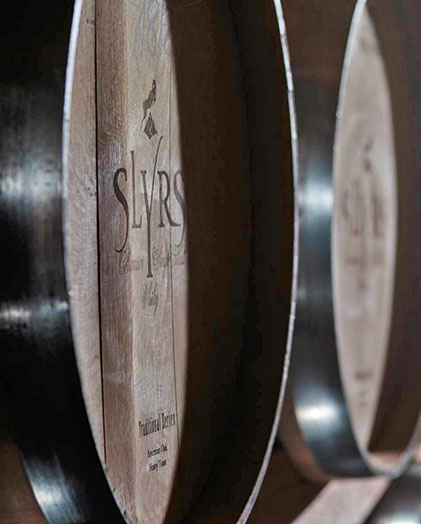 Slyrs-Whiskey-Fass für die Herstellung von Schreibgeräten, Bildquelle: © SLYRS Bavarian Whisky Distillery Slyrs-Whiskey-Fass für die Herstellung von Schreibgeräten, © SLYRS Bavarian Whisky Distillery